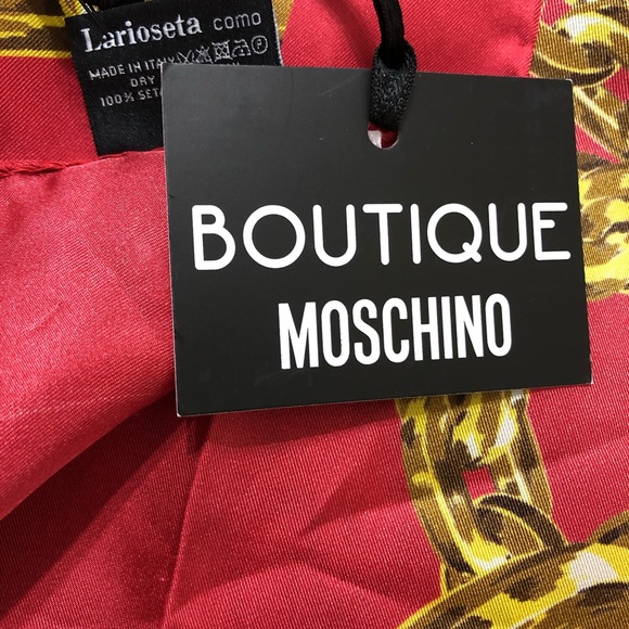 NWT ✨MOSCHINO✨ Red and Gold Chain Silk Scarf - Picture 2 of 2